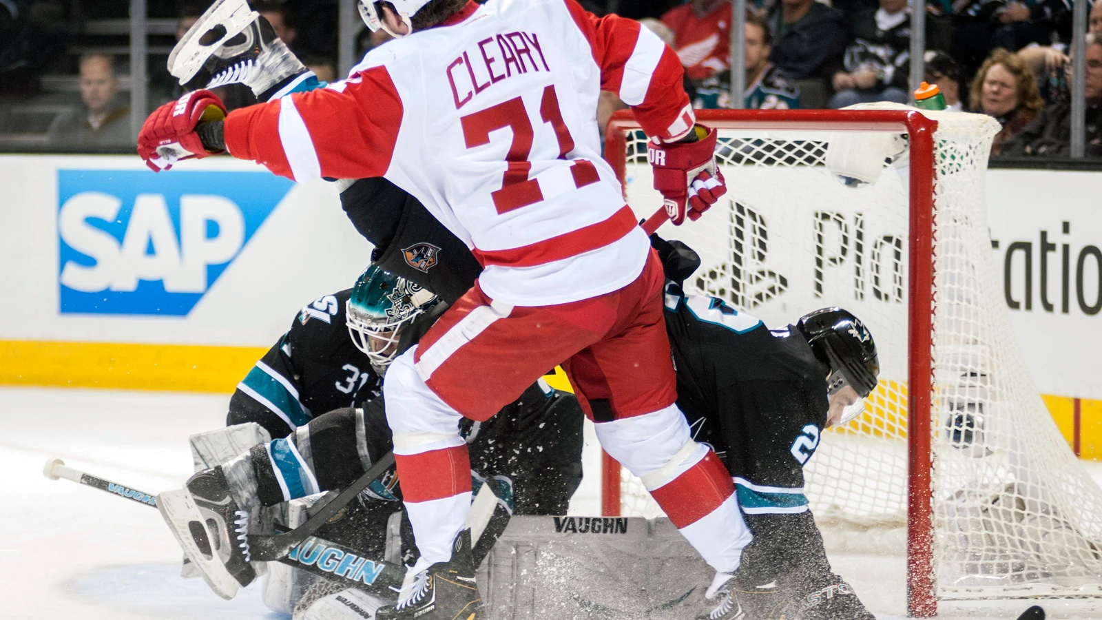 File photo: Dan Cleary, wearing No. 71 for the Detroit Red Wings, skates into the San Jose Sharks crease during a Jan. 9, 2014 game.