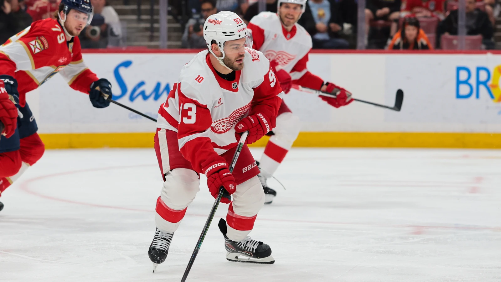 Alex DeBrincat moves the puck for Detroit against Florida on April 15, 2026. File photo.