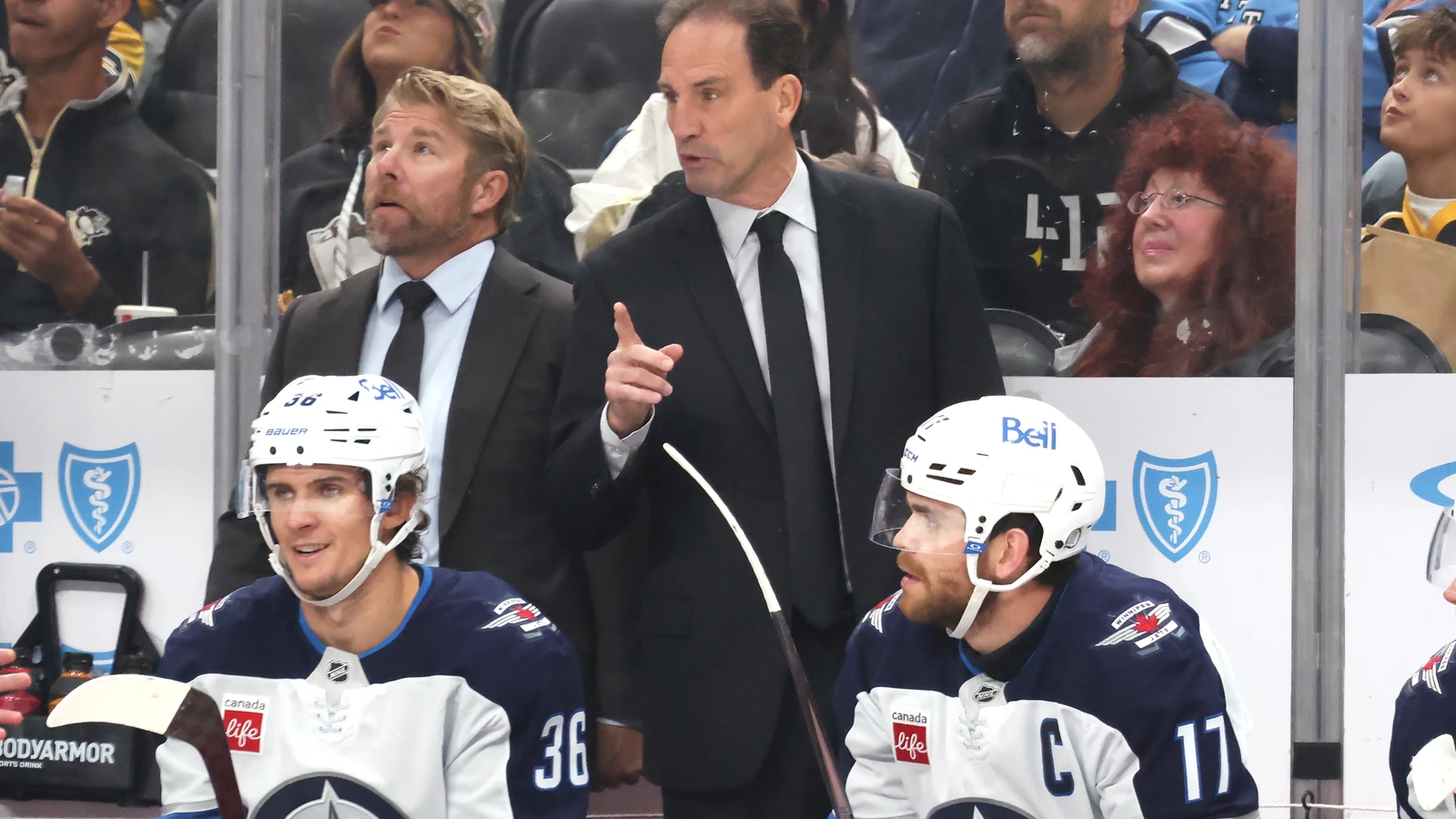 File photo: Winnipeg Jets head coach Scott Arniel gestures behind the bench during a game against the Pittsburgh Penguins.