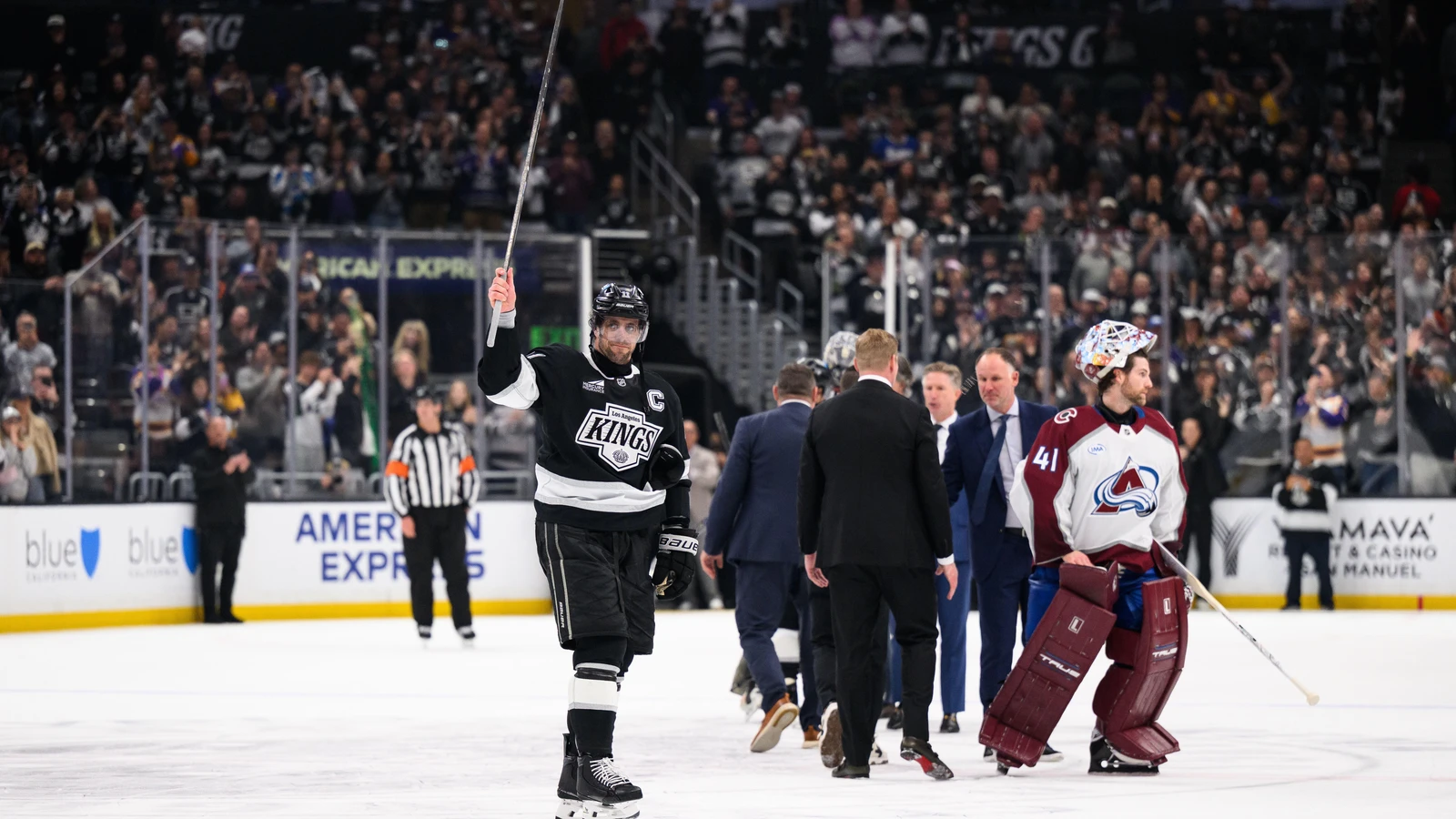 Anze Kopitar gestures to the Los Angeles crowd after a playoff loss to Colorado on April 26, 2026. File photo.