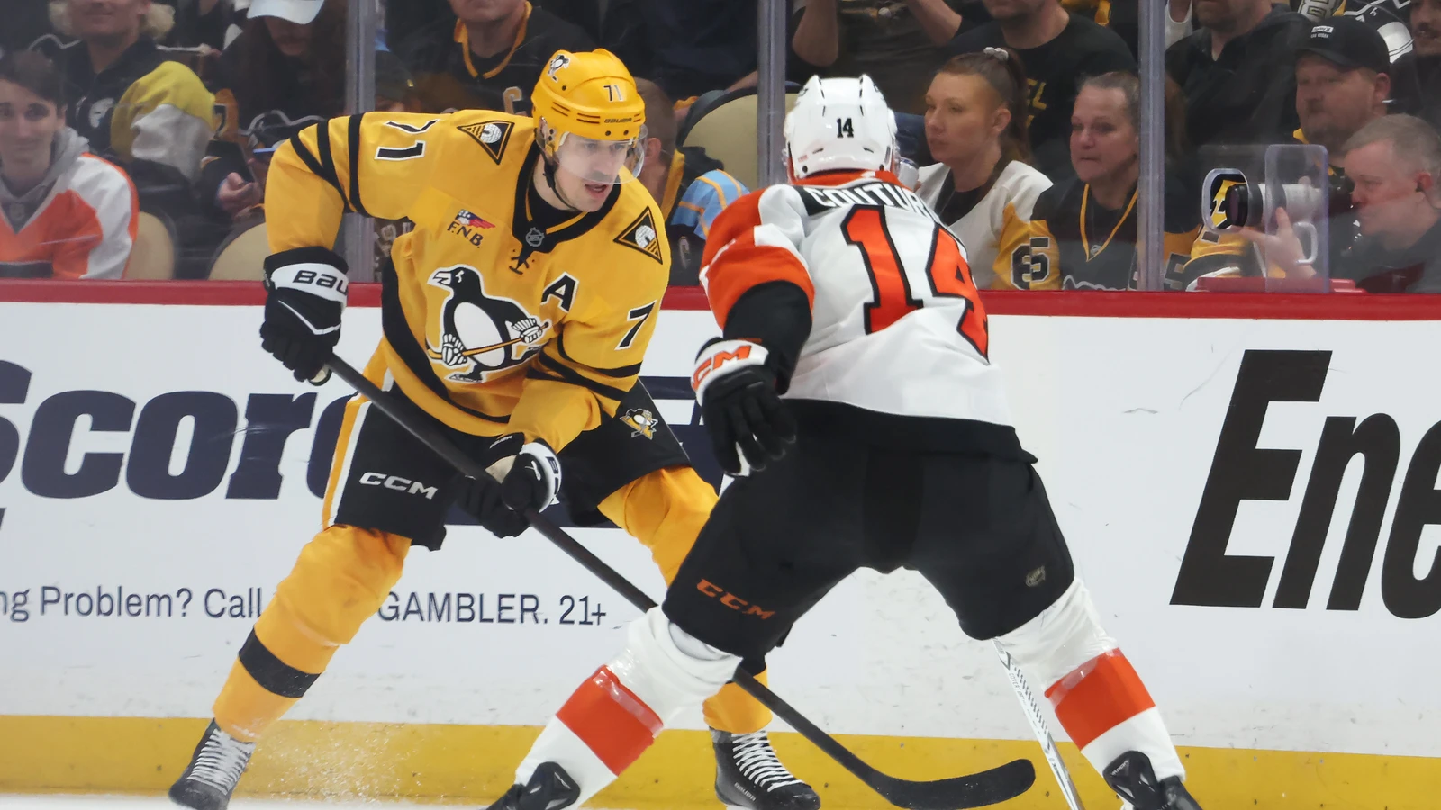 File photo: Pittsburgh Penguins centre Evgeni Malkin faces Philadelphia Flyers centre Sean Couturier at PPG Paints Arena on April 20, 2026.