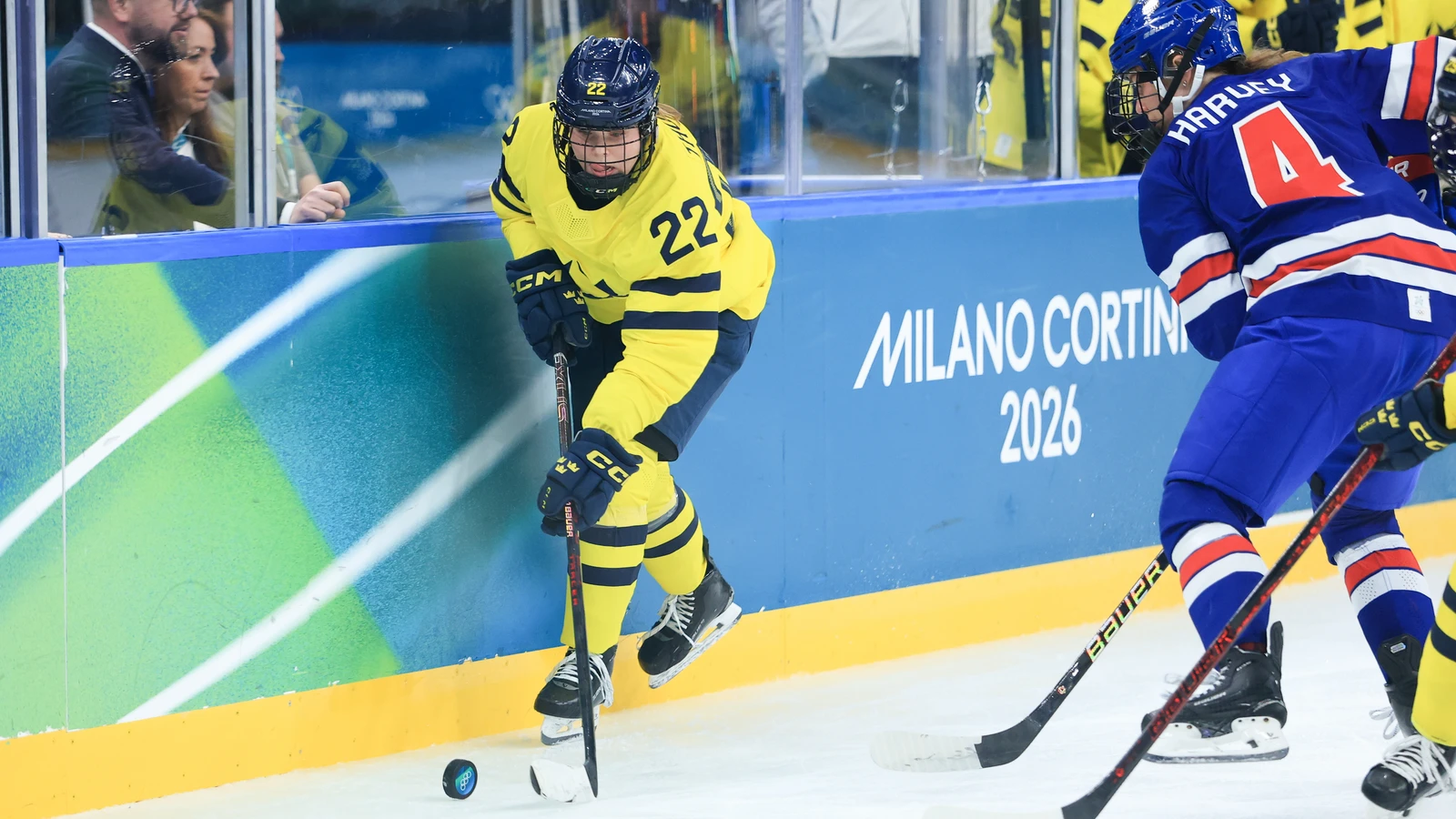 Caroline Harvey of the United States defends Sweden's Hanna Thuvik during an Olympic semifinal on February 16, 2026. File photo.