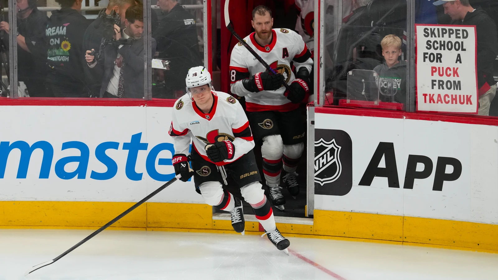 Tim Stützle and Claude Giroux step onto the ice for Ottawa before Game 2 of the 2026 first round. File photo.