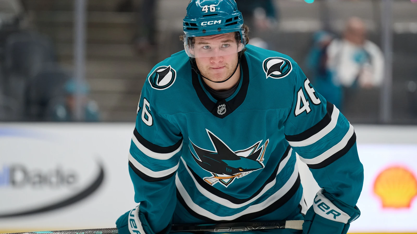 Cam Lund waits for a faceoff for San Jose against Anaheim on October 1, 2025. File photo.
