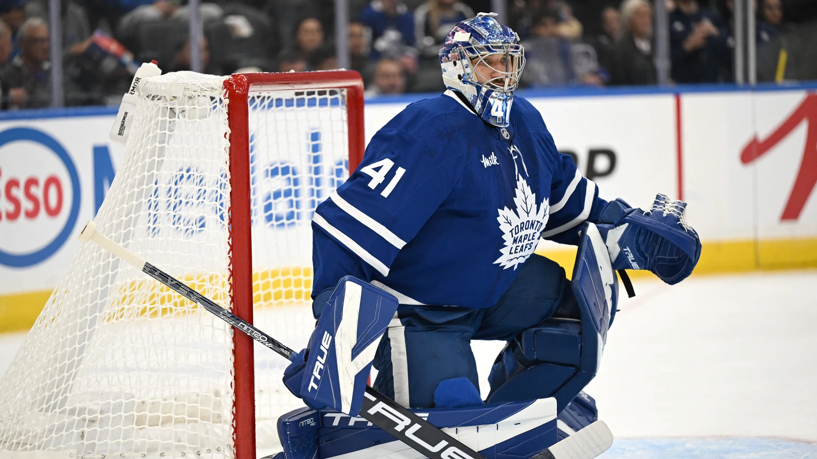 File photo: Toronto Maple Leafs goalie Anthony Stolarz defends his goal against Montreal at Scotiabank Arena on September 19, 2026.