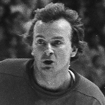 Walt McKechnie